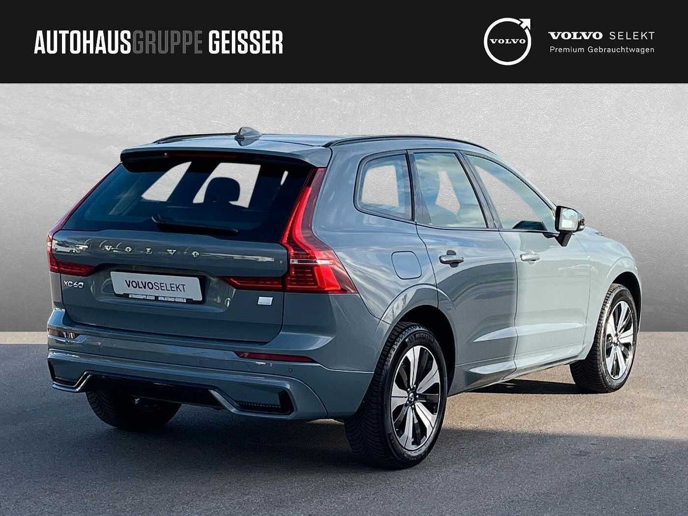 Volvo  T6 AWD Recharge Plus Dark Automatik SD